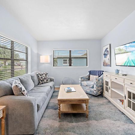 Downtown Cottage - Walk To The Beach & Restaurants شاطئ كوكوا المظهر الخارجي الصورة