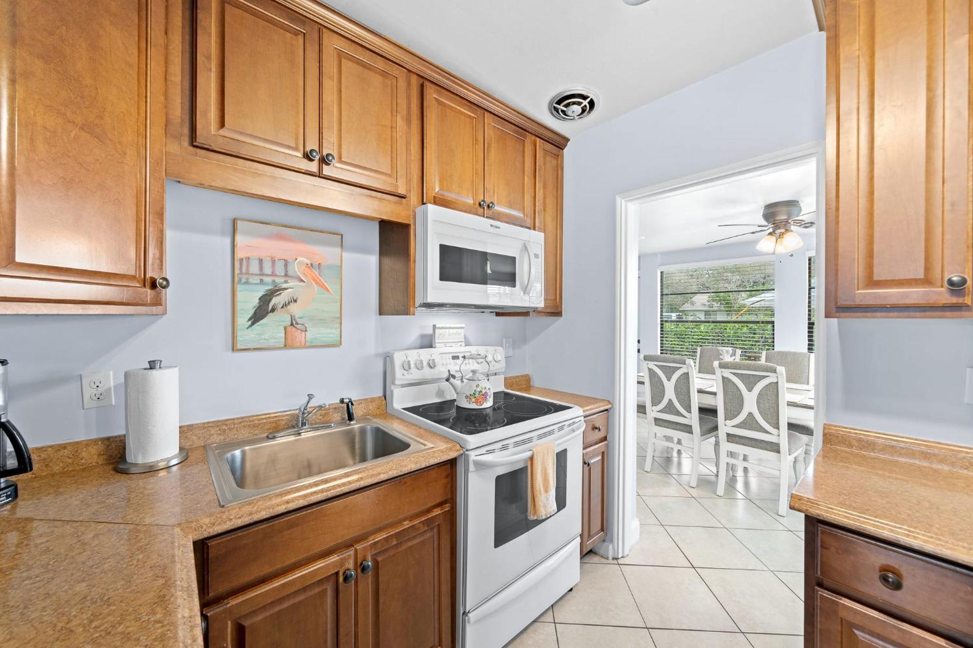 Downtown Cottage - Walk To The Beach & Restaurants شاطئ كوكوا المظهر الخارجي الصورة