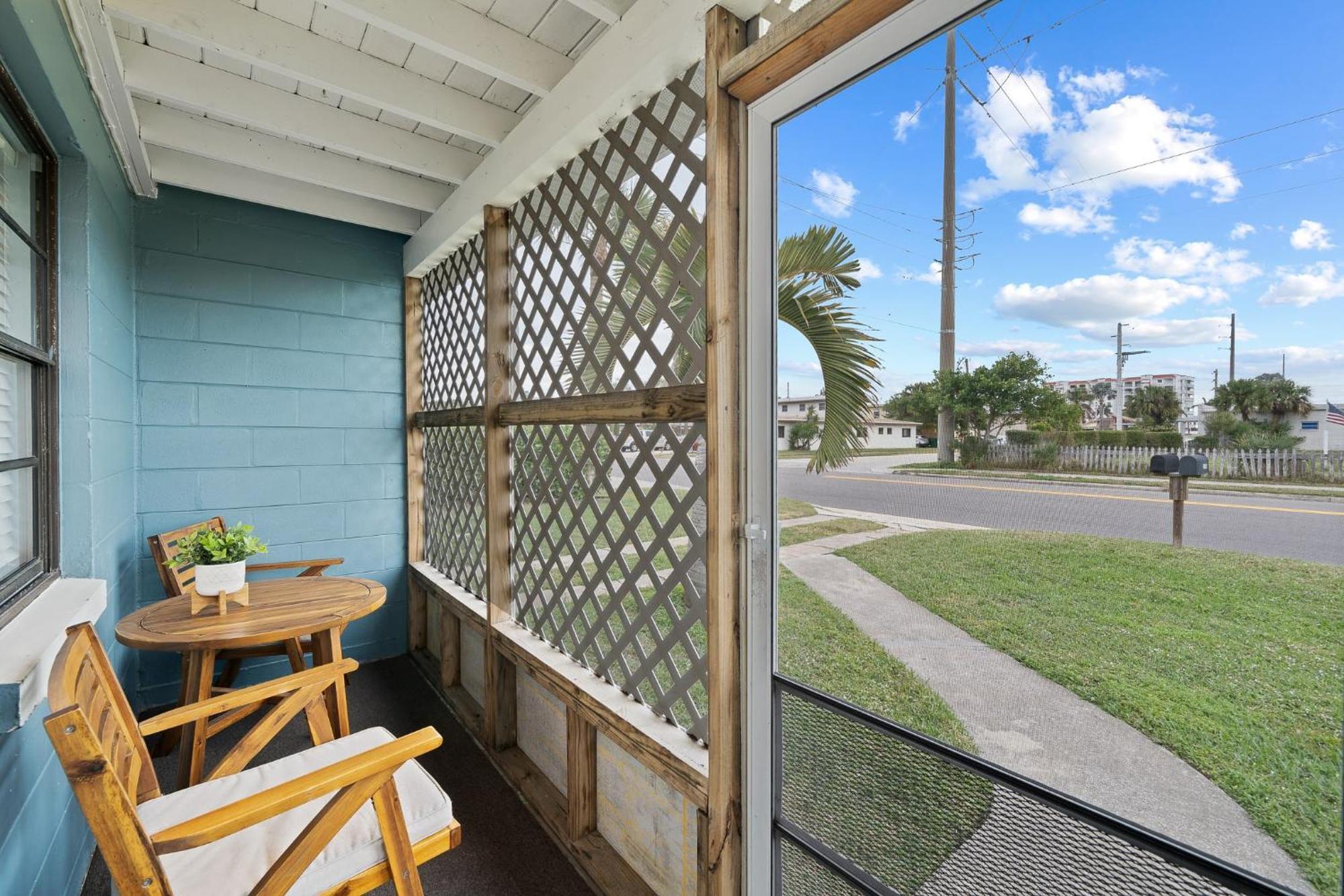 Downtown Cottage - Walk To The Beach & Restaurants شاطئ كوكوا المظهر الخارجي الصورة